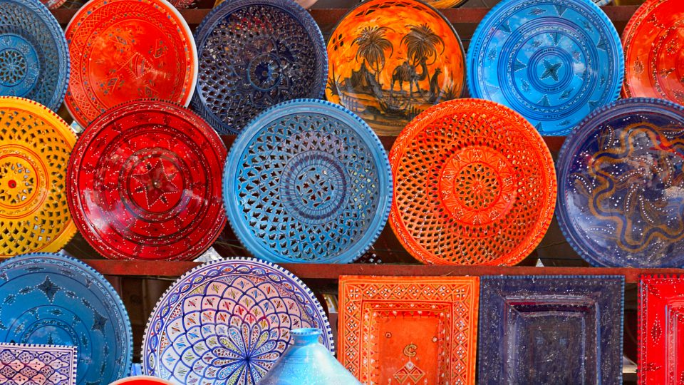 earthenware in the market